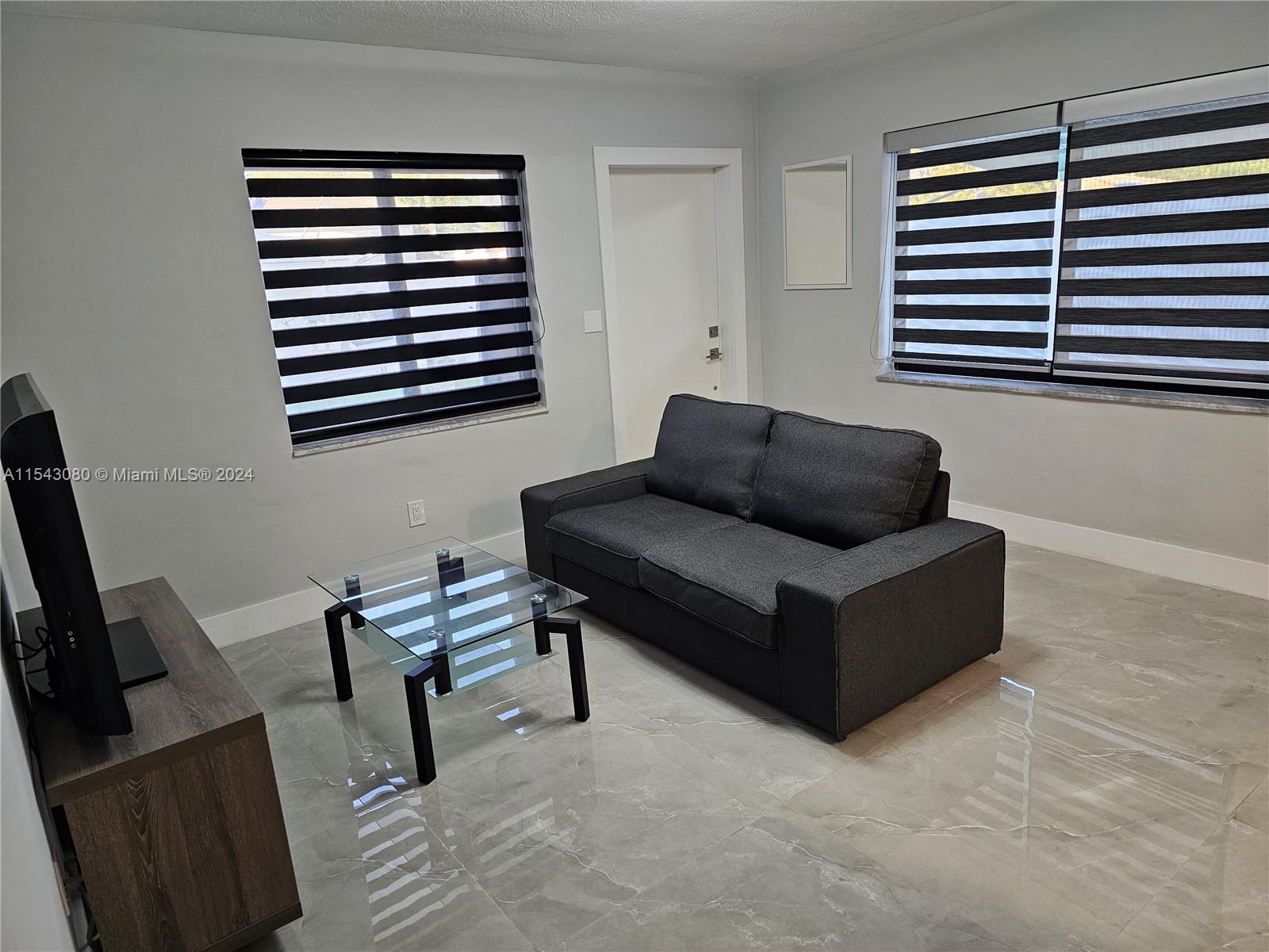 Hollywood, Florida 33020, 2 Bedrooms Bedrooms, ,1 BathroomBathrooms,Residentiallease,For Rent,A11543080