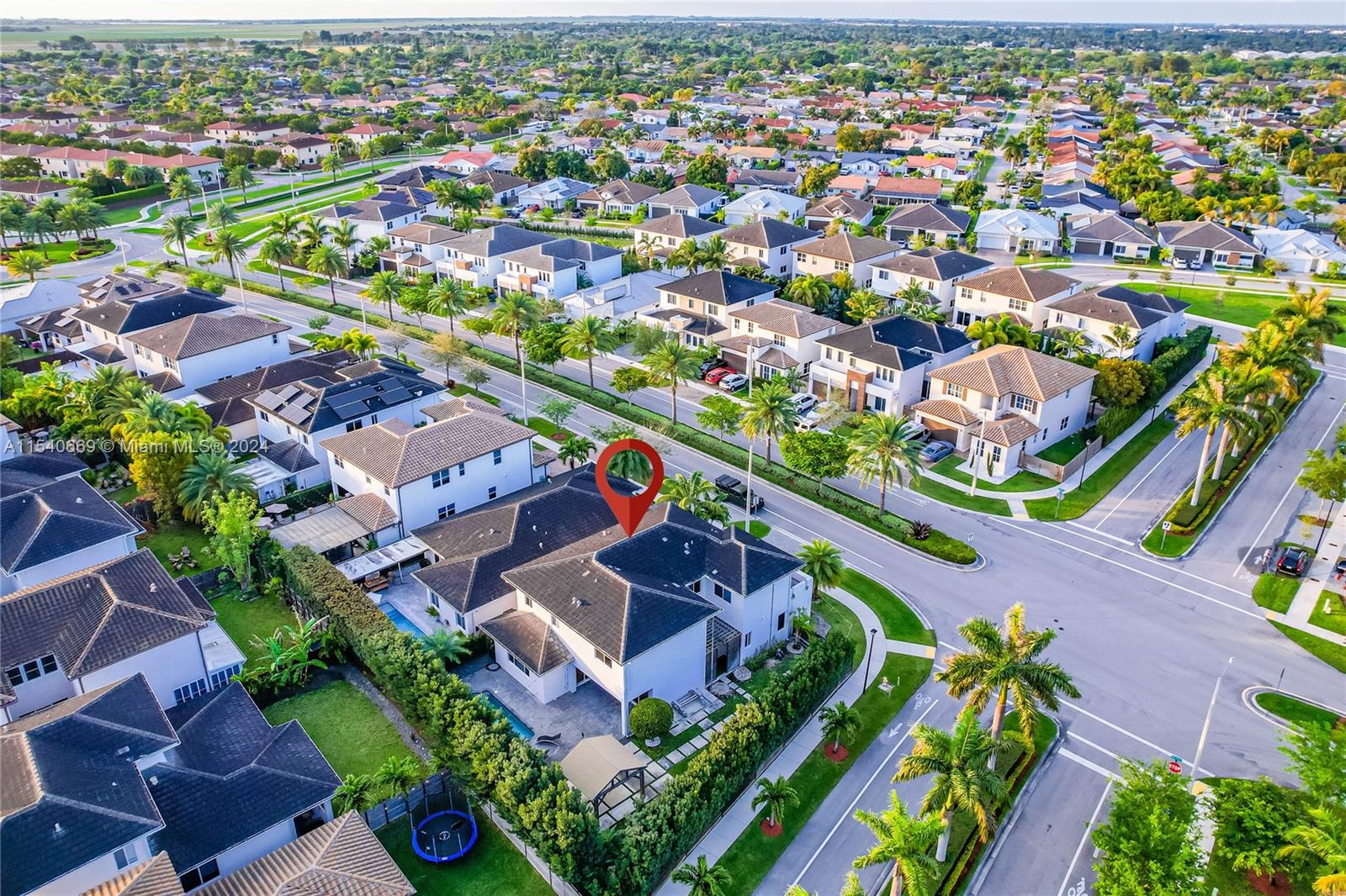 15018 SW 176th St 0, Miami, Florida 33187, 5 Bedrooms Bedrooms, ,4 BathroomsBathrooms,Residentiallease,For Rent,15018 SW 176th St 0,A11540669