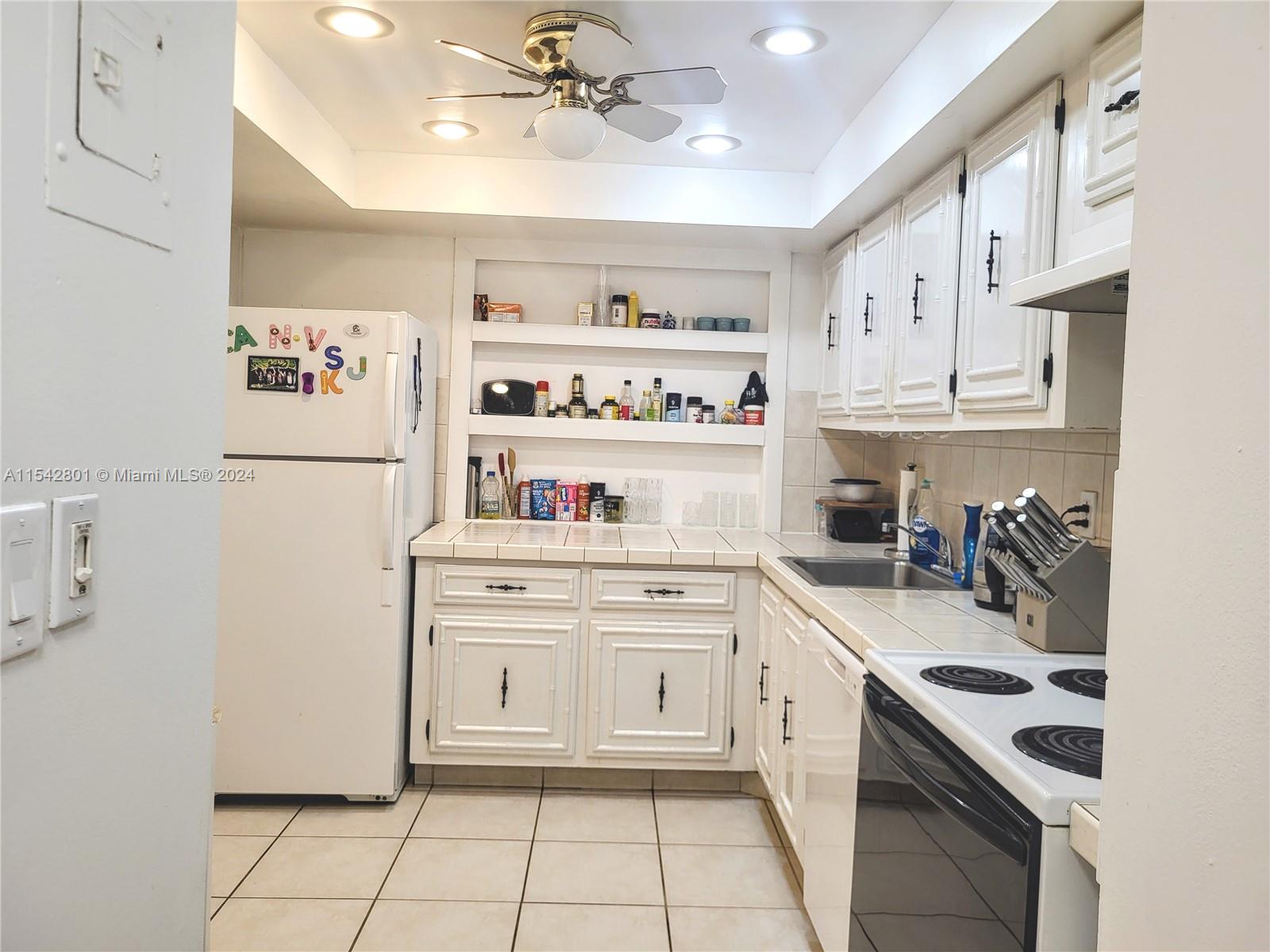 801 Three Islands Blvd 504, Hallandale Beach, Florida 33009, 2 Bedrooms Bedrooms, ,1 BathroomBathrooms,Residential,For Sale,801 Three Islands Blvd 504,A11542801