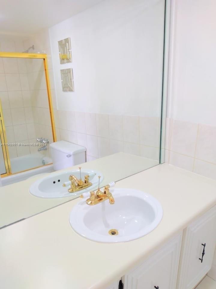 801 Three Islands Blvd 504, Hallandale Beach, Florida 33009, 2 Bedrooms Bedrooms, ,1 BathroomBathrooms,Residential,For Sale,801 Three Islands Blvd 504,A11542801