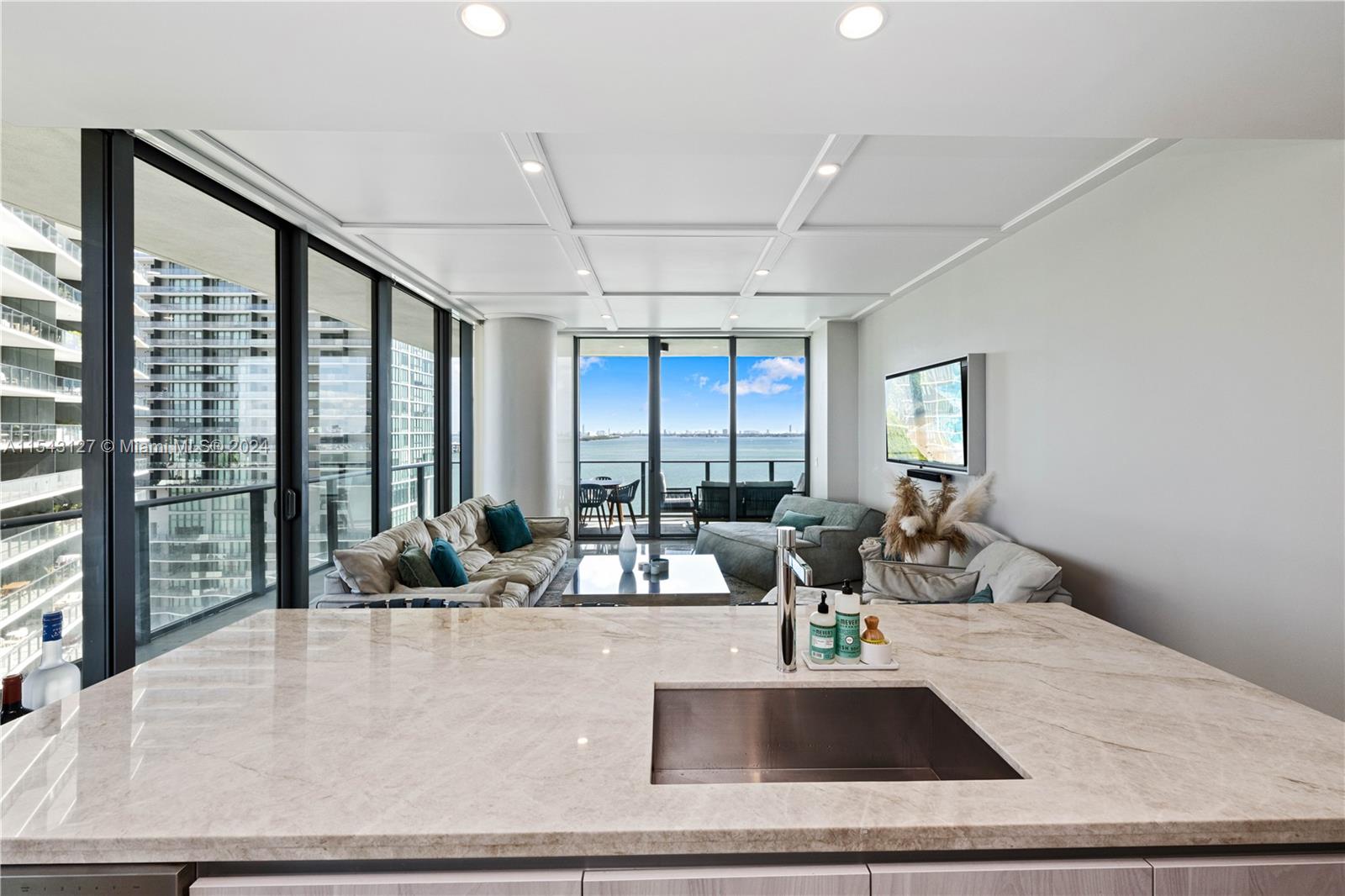 480 NE 31st St 1207, Miami, Florida 33137, 3 Bedrooms Bedrooms, ,3 BathroomsBathrooms,Residentiallease,For Rent,480 NE 31st St 1207,A11543127