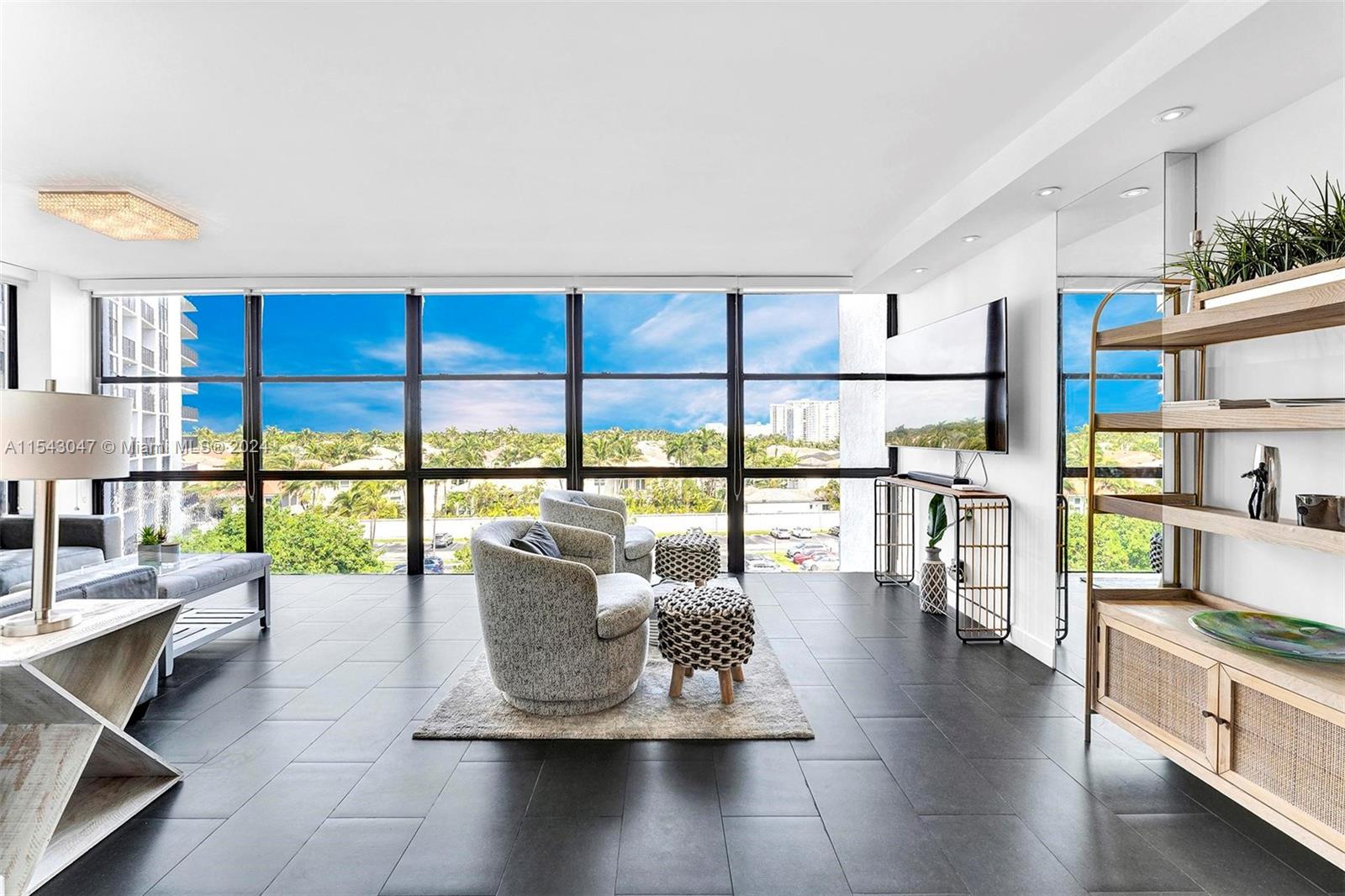 1000 Parkview Dr 615, Hallandale Beach, Florida 33009, 2 Bedrooms Bedrooms, ,2 BathroomsBathrooms,Residential,For Sale,1000 Parkview Dr 615,A11543047