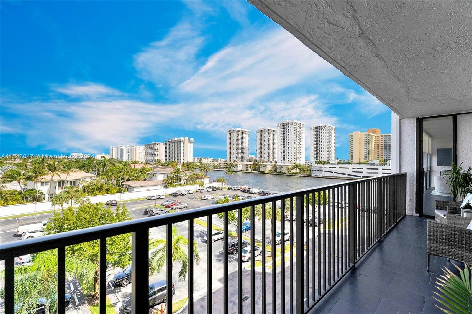 1000 Parkview Dr 615, Hallandale Beach, Florida 33009, 2 Bedrooms Bedrooms, ,2 BathroomsBathrooms,Residential,For Sale,1000 Parkview Dr 615,A11543047