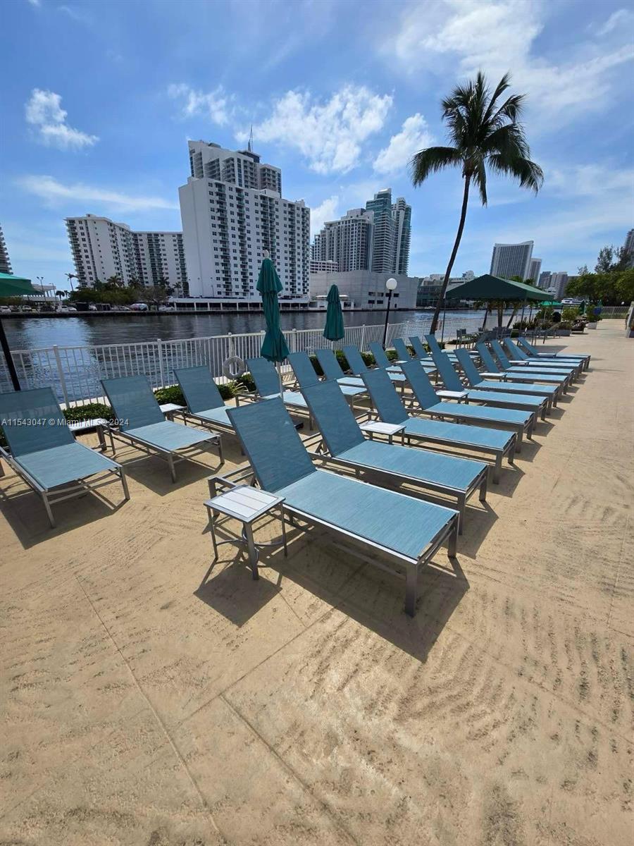 1000 Parkview Dr 615, Hallandale Beach, Florida 33009, 2 Bedrooms Bedrooms, ,2 BathroomsBathrooms,Residential,For Sale,1000 Parkview Dr 615,A11543047