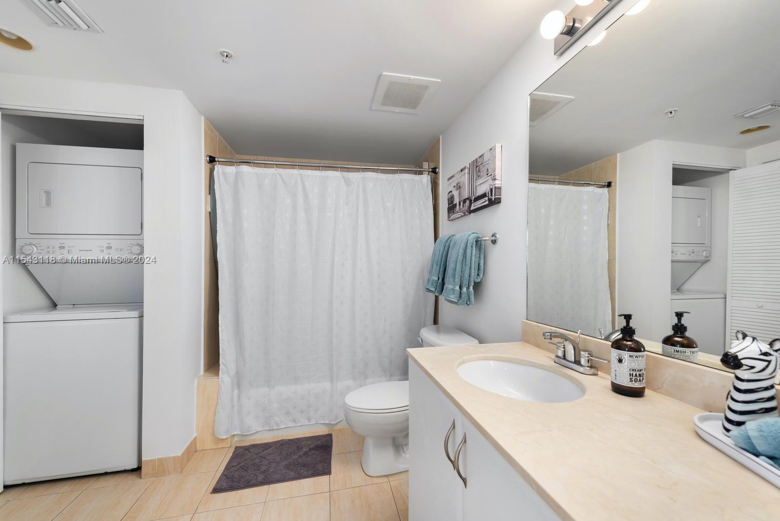 1750 N Bayshore Dr 4604, Miami, Florida 33132, 1 Bedroom Bedrooms, ,1 BathroomBathrooms,Residential,For Sale,1750 N Bayshore Dr 4604,A11543118