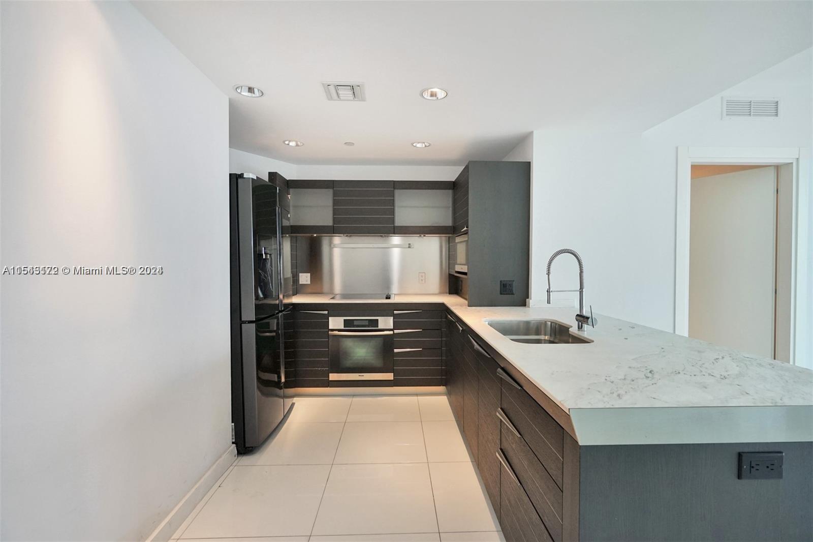 200 Biscayne Boulevard Way 3603, Miami, Florida 33131, 2 Bedrooms Bedrooms, ,2 BathroomsBathrooms,Residentiallease,For Rent,200 Biscayne Boulevard Way 3603,A11543172