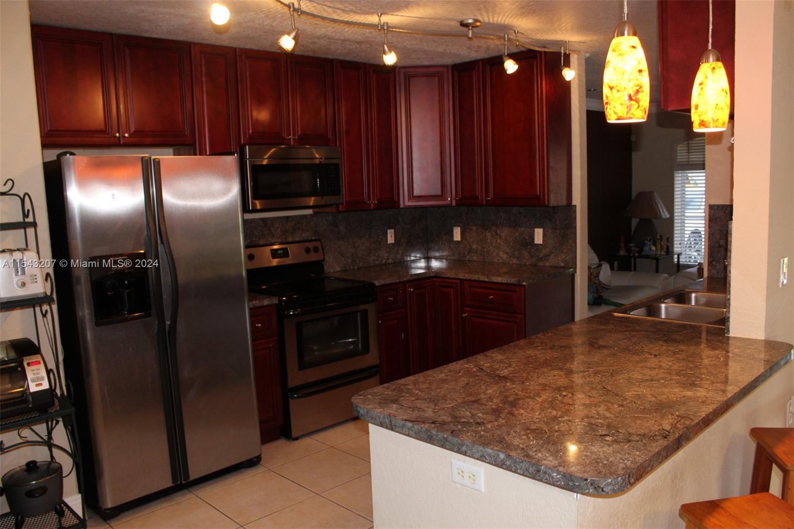 25352 SW 122nd Ct, Homestead, Florida 33032, 5 Bedrooms Bedrooms, ,3 BathroomsBathrooms,Residentiallease,For Rent,25352 SW 122nd Ct,A11543207