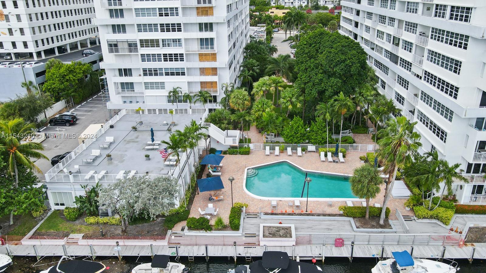 1160 N Federal Hwy 219, Fort Lauderdale, Florida 33304, 1 Bedroom Bedrooms, ,1 BathroomBathrooms,Residential,For Sale,1160 N Federal Hwy 219,A11543210