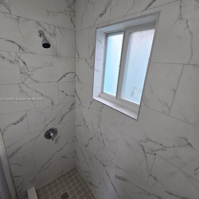 535 NW 7th St 12, Miami, Florida 33136, 2 Bedrooms Bedrooms, ,1 BathroomBathrooms,Residentiallease,For Rent,535 NW 7th St 12,A11525952