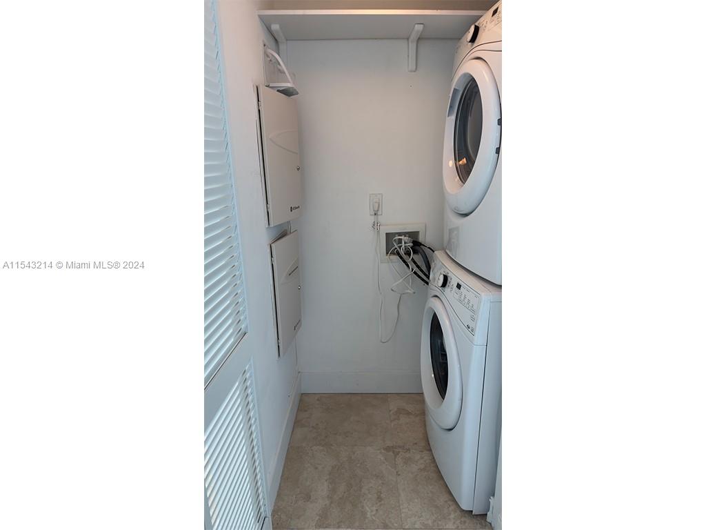 665 NE 25th St 1502, Miami, Florida 33137, 1 Bedroom Bedrooms, ,1 BathroomBathrooms,Residentiallease,For Rent,665 NE 25th St 1502,A11543214