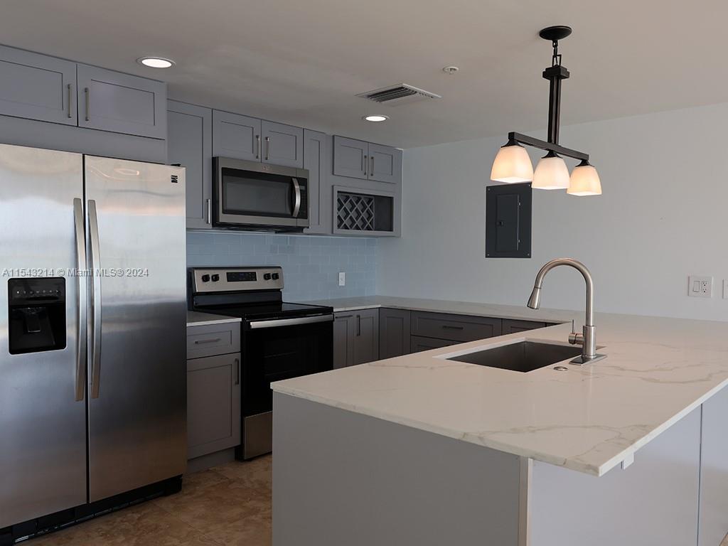 665 NE 25th St 1502, Miami, Florida 33137, 1 Bedroom Bedrooms, ,1 BathroomBathrooms,Residentiallease,For Rent,665 NE 25th St 1502,A11543214