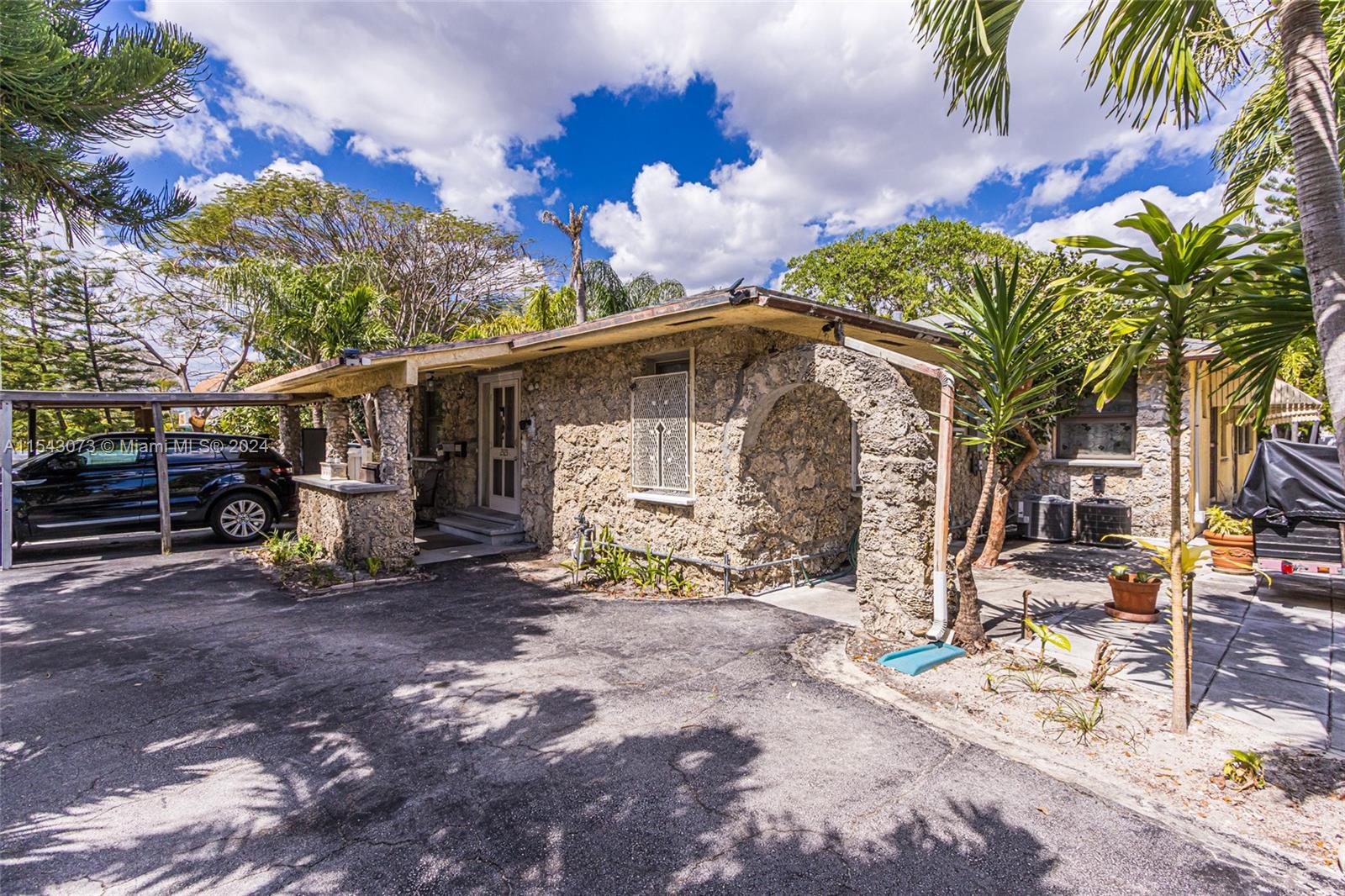 2323 Polk St, Hollywood, Florida 33020, ,Commercialsale,For Sale,2323 Polk St,A11543073