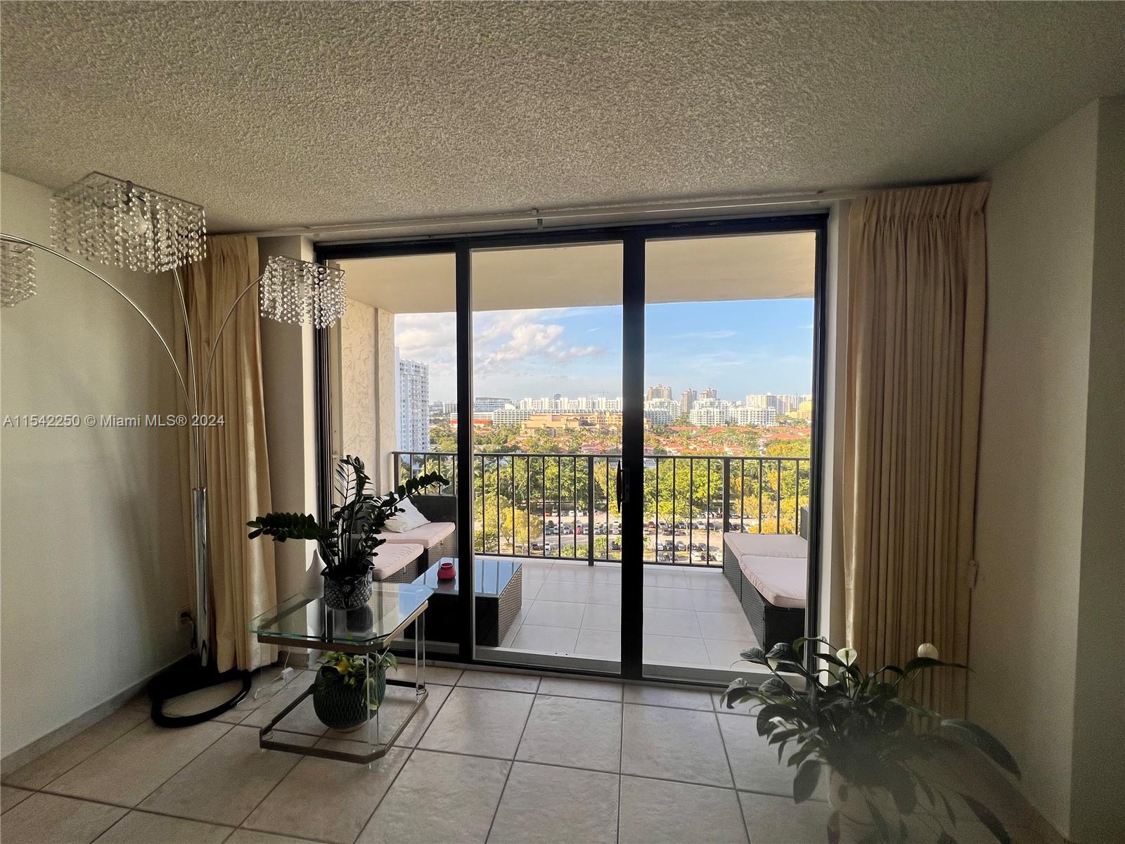 Biscayne Cove Bylaws. Amendment to article IX, to add Sect 10