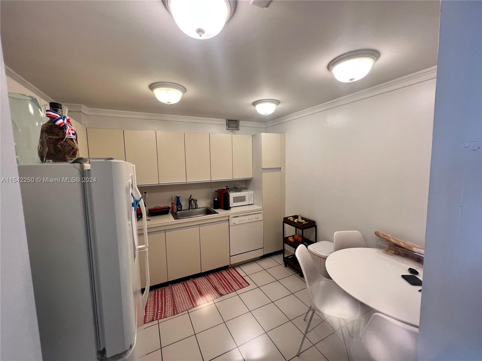 18151 31st Ct, Aventura, FL, 33160 United States, 2 Bedrooms Bedrooms, ,2 BathroomsBathrooms,Residential,For Sale,31st Ct,A11542250