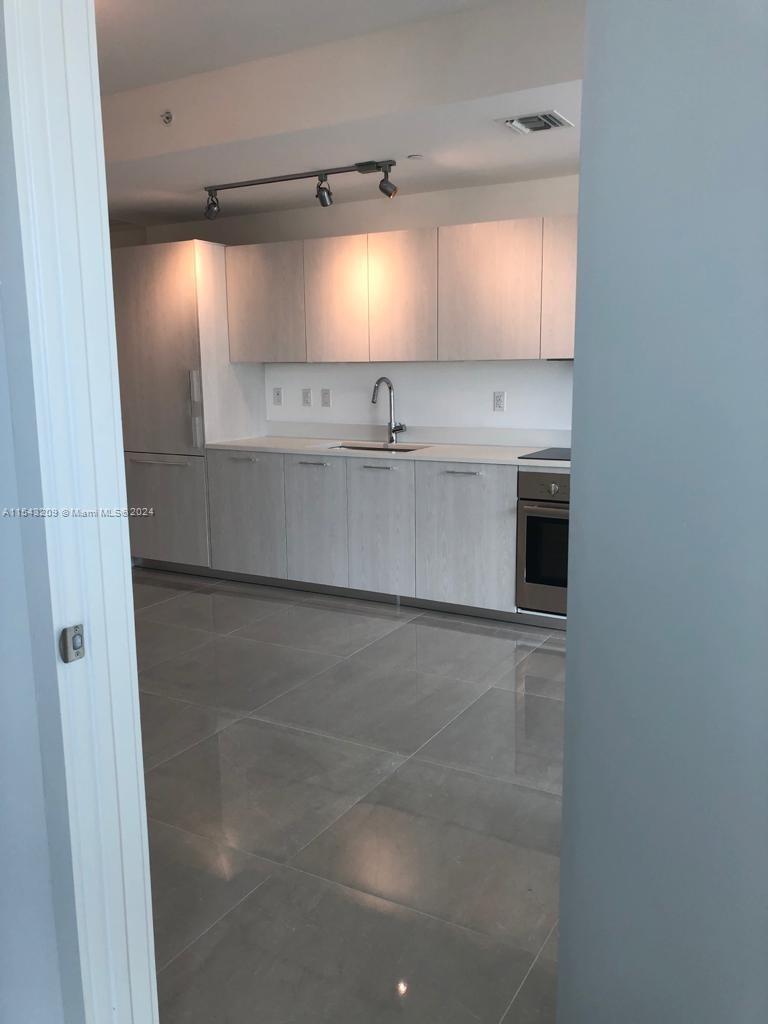 501 NE 31st St 907, Miami, Florida 33137, 1 Bedroom Bedrooms, ,1 BathroomBathrooms,Residentiallease,For Rent,501 NE 31st St 907,A11543209