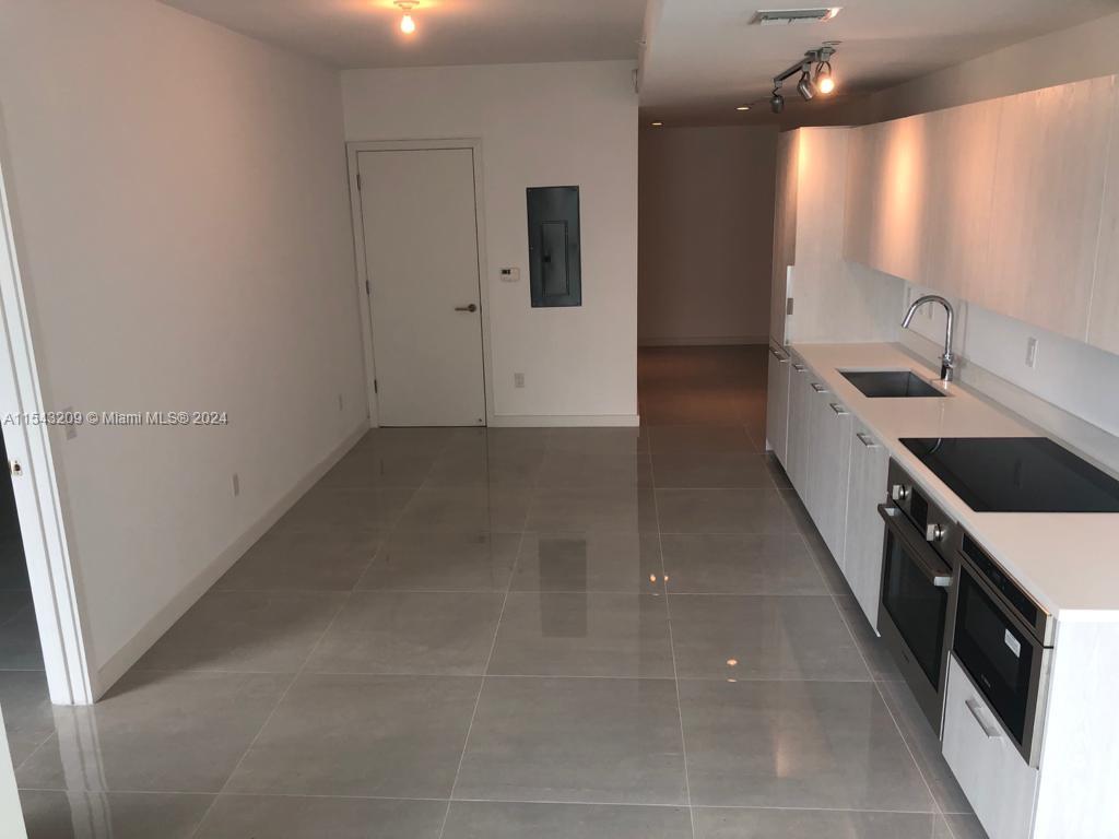 501 NE 31st St 907, Miami, Florida 33137, 1 Bedroom Bedrooms, ,1 BathroomBathrooms,Residentiallease,For Rent,501 NE 31st St 907,A11543209