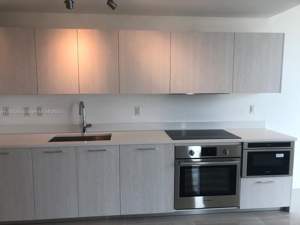 501 NE 31st St 907, Miami, Florida 33137, 1 Bedroom Bedrooms, ,1 BathroomBathrooms,Residentiallease,For Rent,501 NE 31st St 907,A11543209