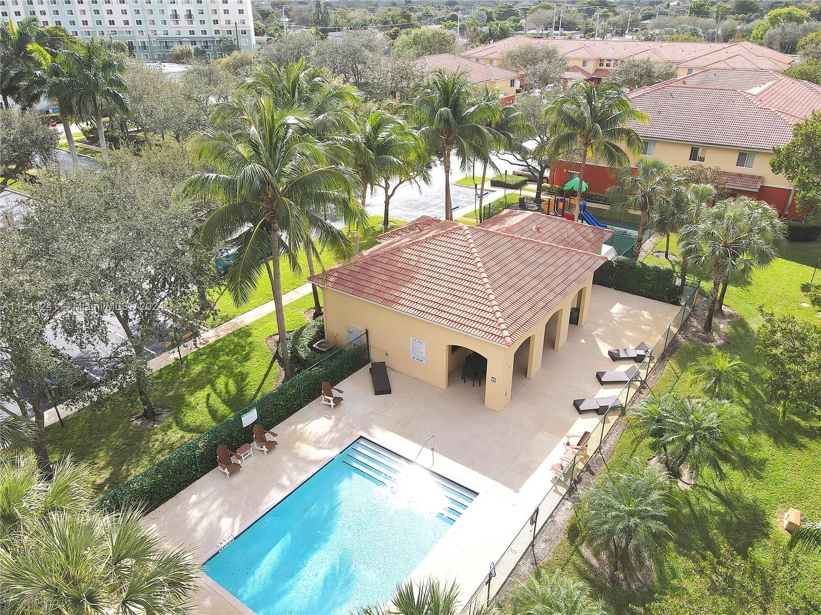 3310 Palomino 624-6, Davie, Florida 33024-2345, 2 Bedrooms Bedrooms, ,2 BathroomsBathrooms,Residential,For Sale,3310 Palomino 624-6,A11543241