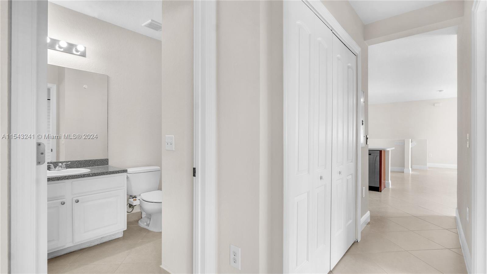 3310 Palomino 624-6, Davie, Florida 33024-2345, 2 Bedrooms Bedrooms, ,2 BathroomsBathrooms,Residential,For Sale,3310 Palomino 624-6,A11543241