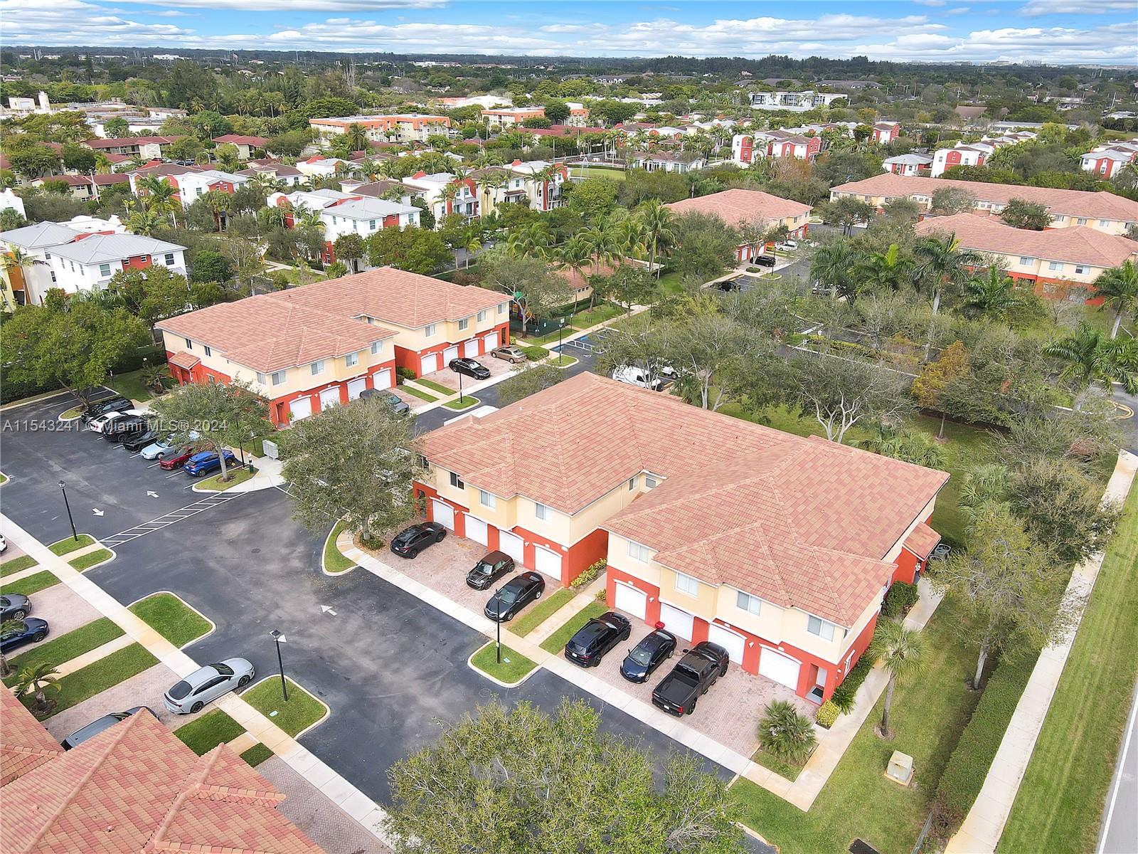 3310 Palomino 624-6, Davie, Florida 33024-2345, 2 Bedrooms Bedrooms, ,2 BathroomsBathrooms,Residential,For Sale,3310 Palomino 624-6,A11543241