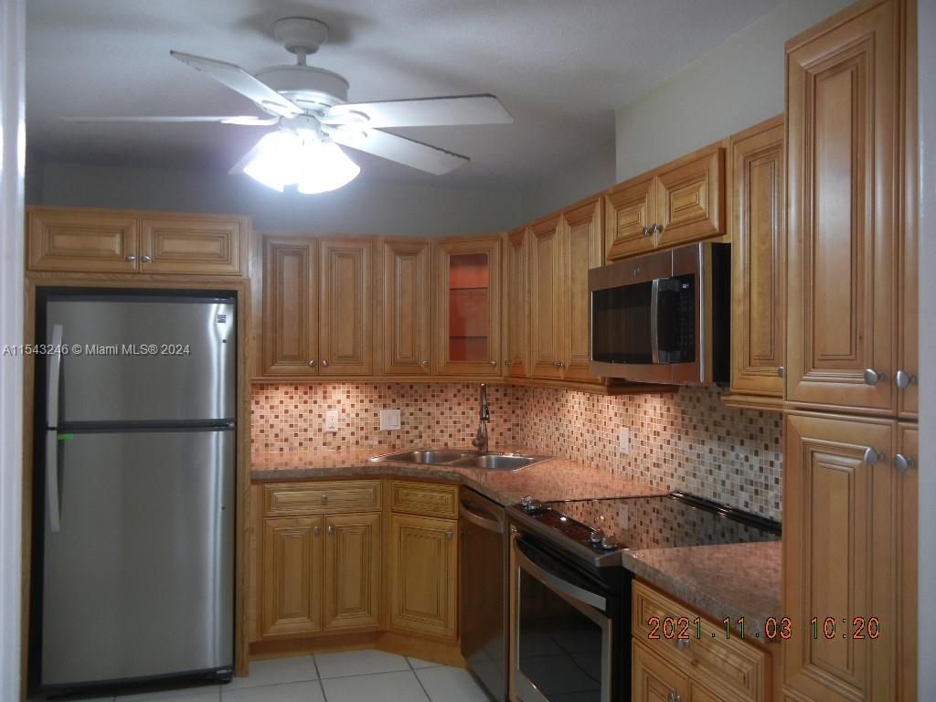 600 Biltmore Way 1112, Coral Gables, Florida 33134, 2 Bedrooms Bedrooms, ,2 BathroomsBathrooms,Residentiallease,For Rent,600 Biltmore Way 1112,A11543246