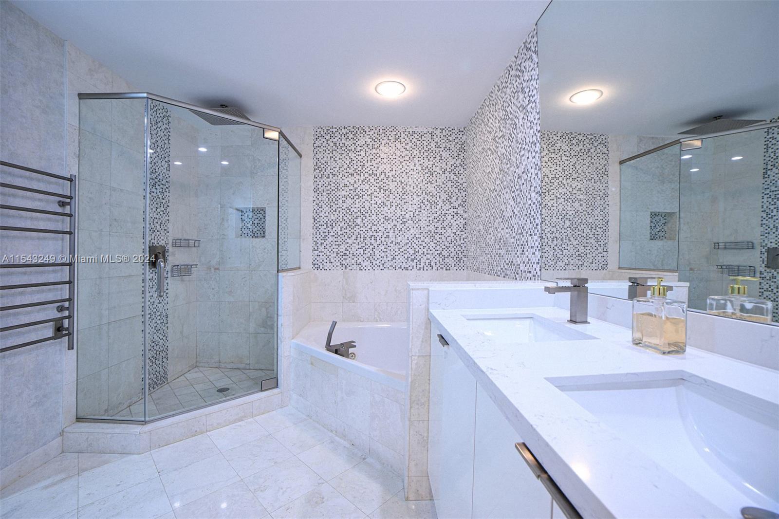 901 Brickell Key Blvd 1405, Miami, Florida 33131, 2 Bedrooms Bedrooms, ,2 BathroomsBathrooms,Residential,For Sale,901 Brickell Key Blvd 1405,A11543249