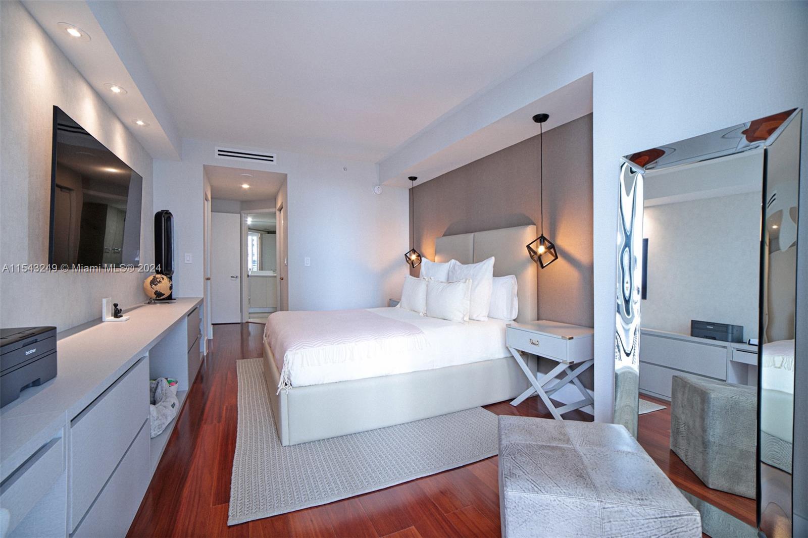 901 Brickell Key Blvd 1405, Miami, Florida 33131, 2 Bedrooms Bedrooms, ,2 BathroomsBathrooms,Residential,For Sale,901 Brickell Key Blvd 1405,A11543249