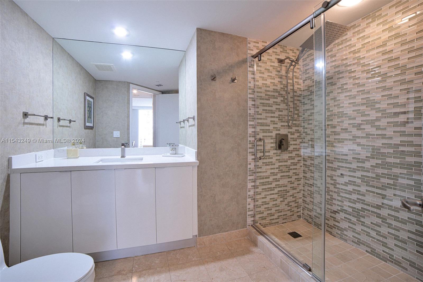 901 Brickell Key Blvd 1405, Miami, Florida 33131, 2 Bedrooms Bedrooms, ,2 BathroomsBathrooms,Residential,For Sale,901 Brickell Key Blvd 1405,A11543249
