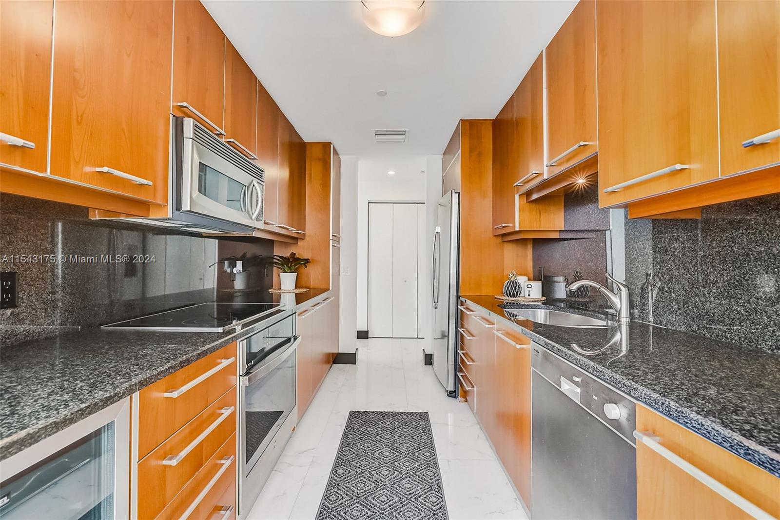 901 Brickell Key Blvd 2303, Miami, Florida 33131, 2 Bedrooms Bedrooms, ,2 BathroomsBathrooms,Residential,For Sale,901 Brickell Key Blvd 2303,A11543175