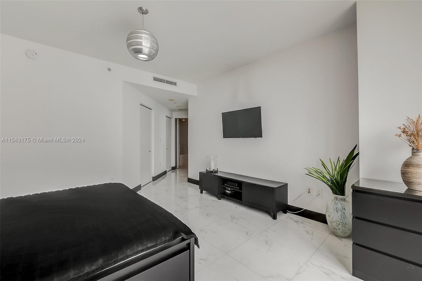 901 Brickell Key Blvd 2303, Miami, Florida 33131, 2 Bedrooms Bedrooms, ,2 BathroomsBathrooms,Residential,For Sale,901 Brickell Key Blvd 2303,A11543175