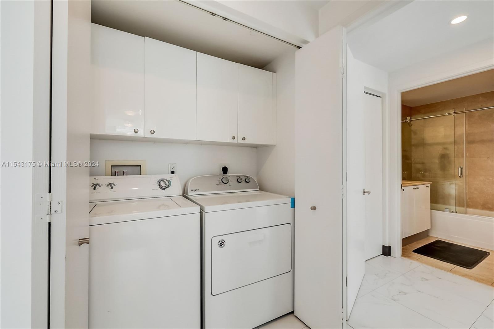901 Brickell Key Blvd 2303, Miami, Florida 33131, 2 Bedrooms Bedrooms, ,2 BathroomsBathrooms,Residential,For Sale,901 Brickell Key Blvd 2303,A11543175