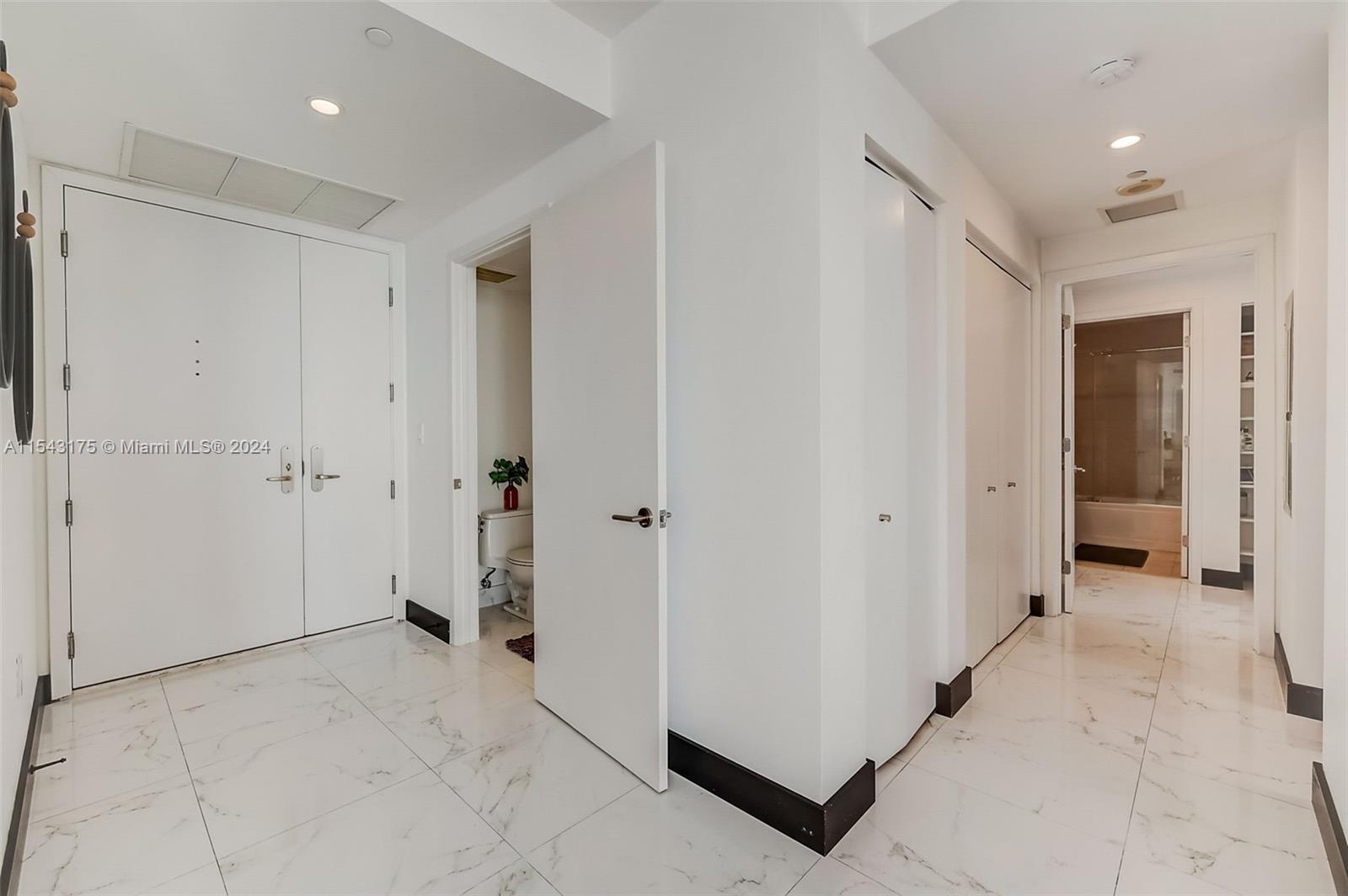 901 Brickell Key Blvd 2303, Miami, Florida 33131, 2 Bedrooms Bedrooms, ,2 BathroomsBathrooms,Residential,For Sale,901 Brickell Key Blvd 2303,A11543175
