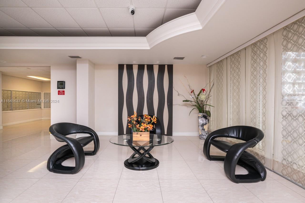 Plaza Towers Complex