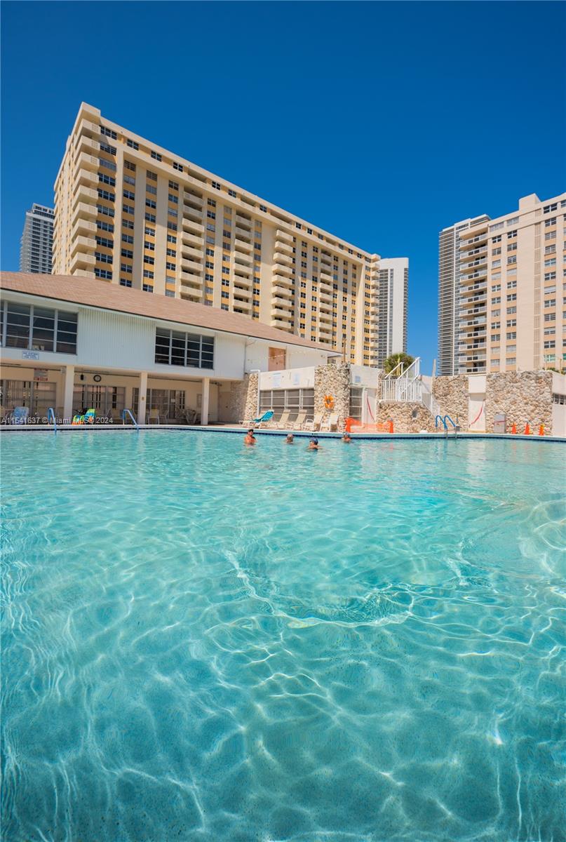 Large bay-front heated Pool