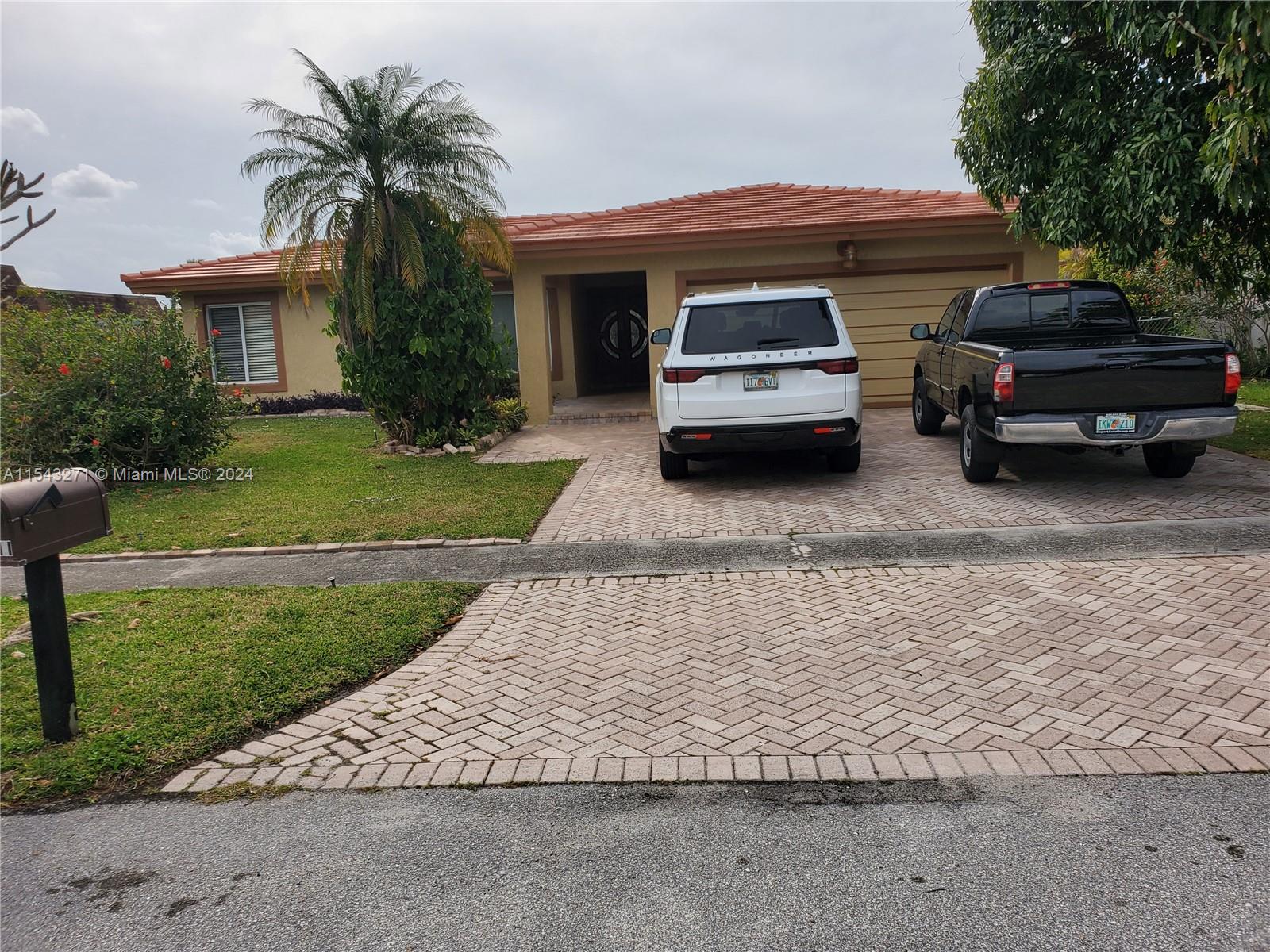 8211 NW 68th Ave, Tamarac, Florida 33321, 4 Bedrooms Bedrooms, ,2 BathroomsBathrooms,Residential,For Sale,8211 NW 68th Ave,A11543271