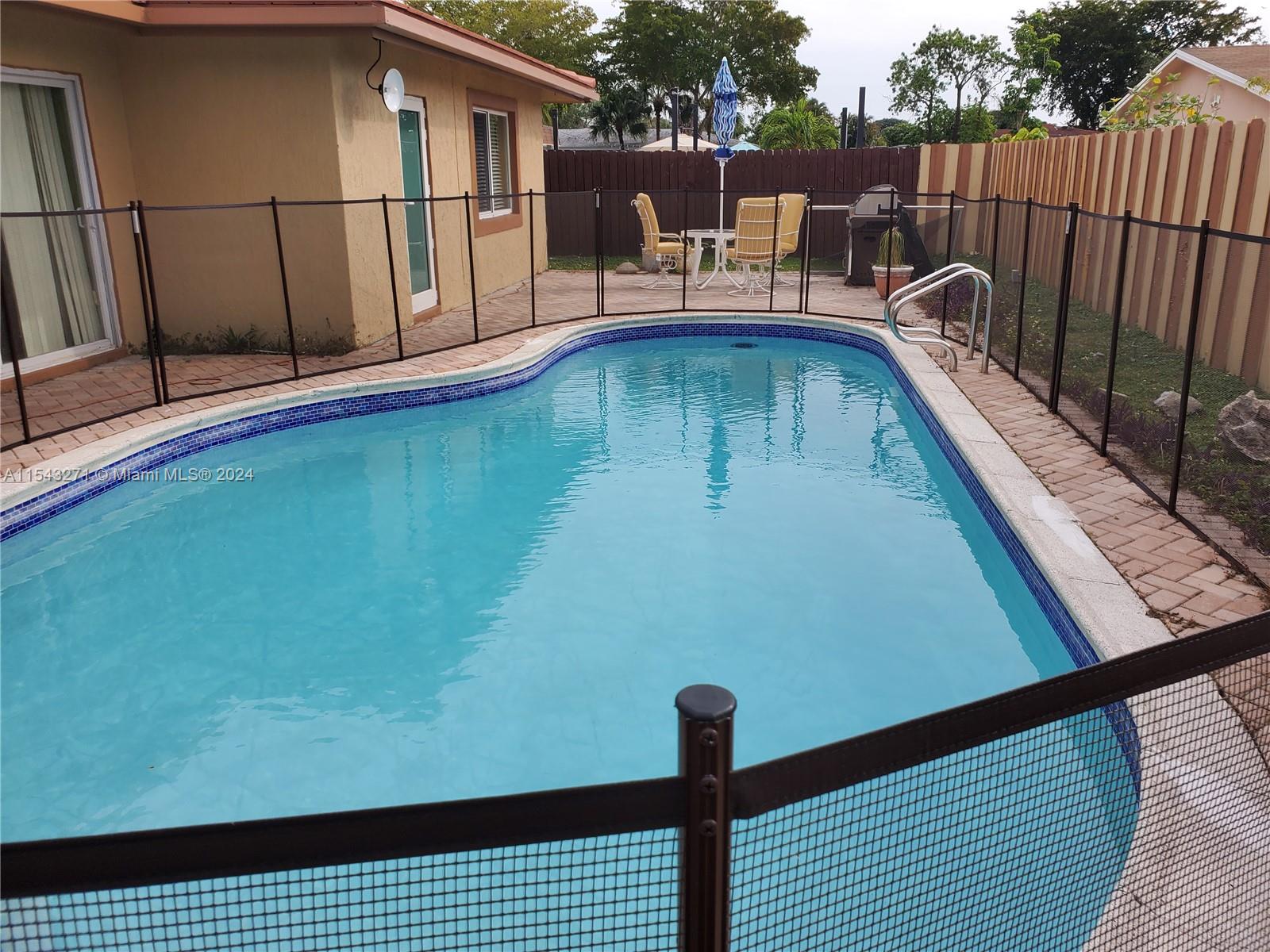 8211 NW 68th Ave, Tamarac, Florida 33321, 4 Bedrooms Bedrooms, ,2 BathroomsBathrooms,Residential,For Sale,8211 NW 68th Ave,A11543271