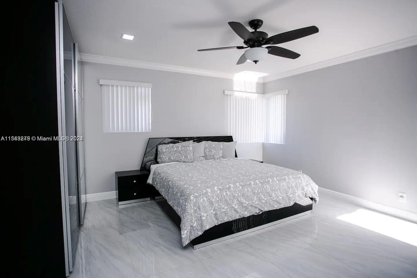 800 Hollywood Blvd, Hollywood, Florida 33019, 4 Bedrooms Bedrooms, ,4 BathroomsBathrooms,Residential,For Sale,800 Hollywood Blvd,A11543279