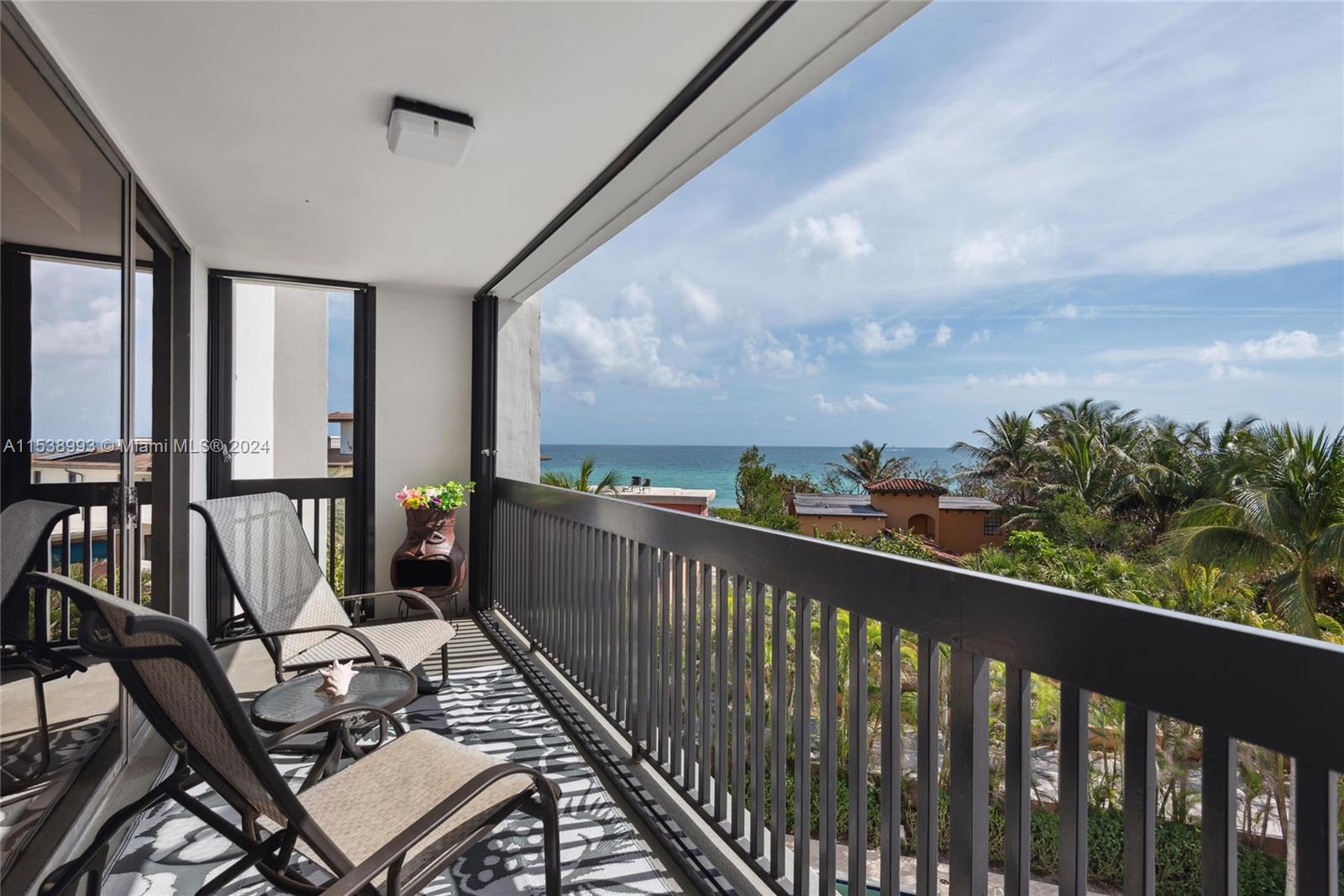 4201 N Ocean Dr 504, Hollywood, Florida 33019, 2 Bedrooms Bedrooms, ,2 BathroomsBathrooms,Residentiallease,For Rent,4201 N Ocean Dr 504,A11538993