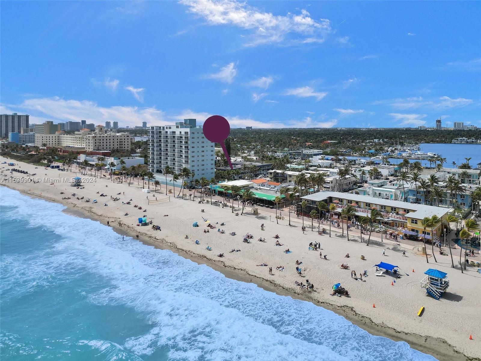 322 Taylor St 1A, Hollywood, Florida 33019, 2 Bedrooms Bedrooms, ,1 BathroomBathrooms,Residential,For Sale,322 Taylor St 1A,A11539901