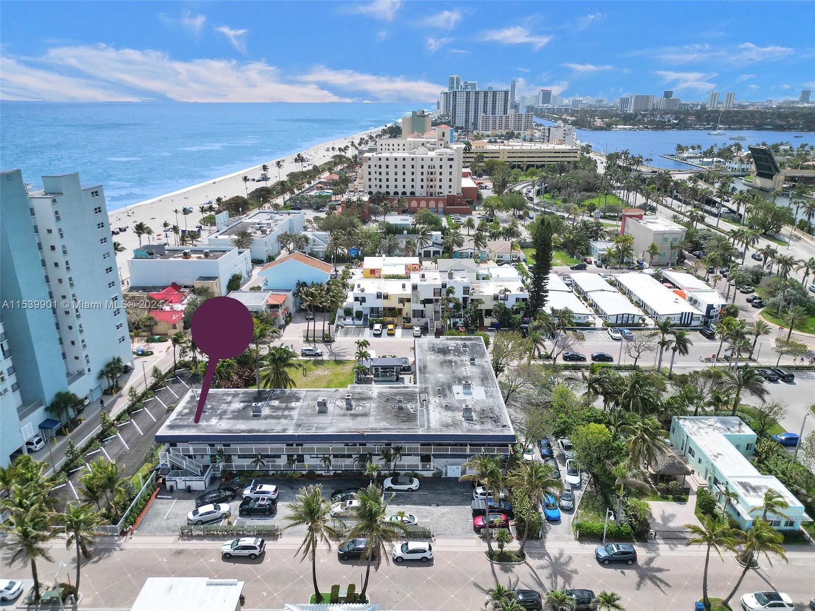 322 Taylor St 1A, Hollywood, Florida 33019, 2 Bedrooms Bedrooms, ,1 BathroomBathrooms,Residential,For Sale,322 Taylor St 1A,A11539901