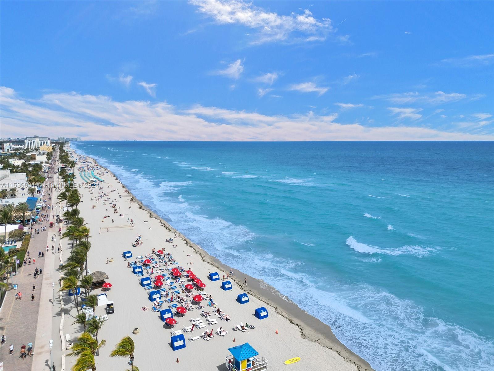 322 Taylor St 1A, Hollywood, Florida 33019, 2 Bedrooms Bedrooms, ,1 BathroomBathrooms,Residential,For Sale,322 Taylor St 1A,A11539901