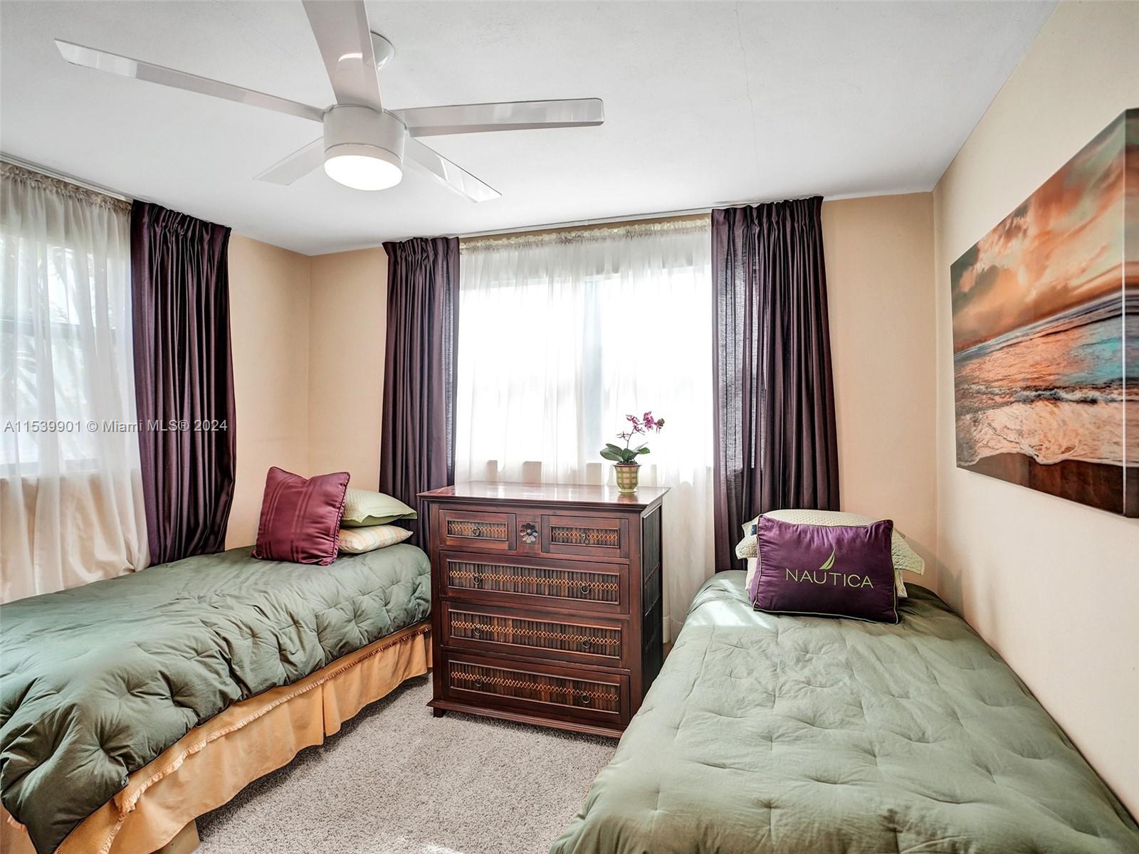 322 Taylor St 1A, Hollywood, Florida 33019, 2 Bedrooms Bedrooms, ,1 BathroomBathrooms,Residential,For Sale,322 Taylor St 1A,A11539901