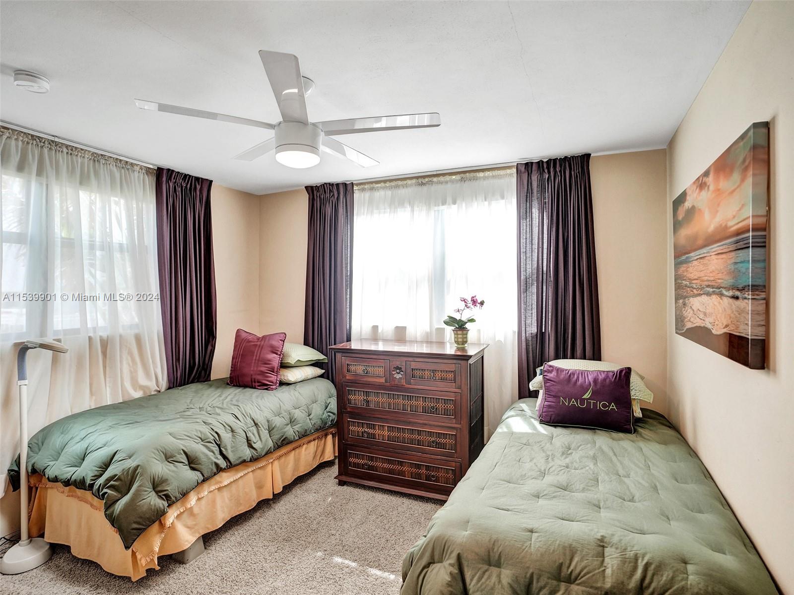 322 Taylor St 1A, Hollywood, Florida 33019, 2 Bedrooms Bedrooms, ,1 BathroomBathrooms,Residential,For Sale,322 Taylor St 1A,A11539901