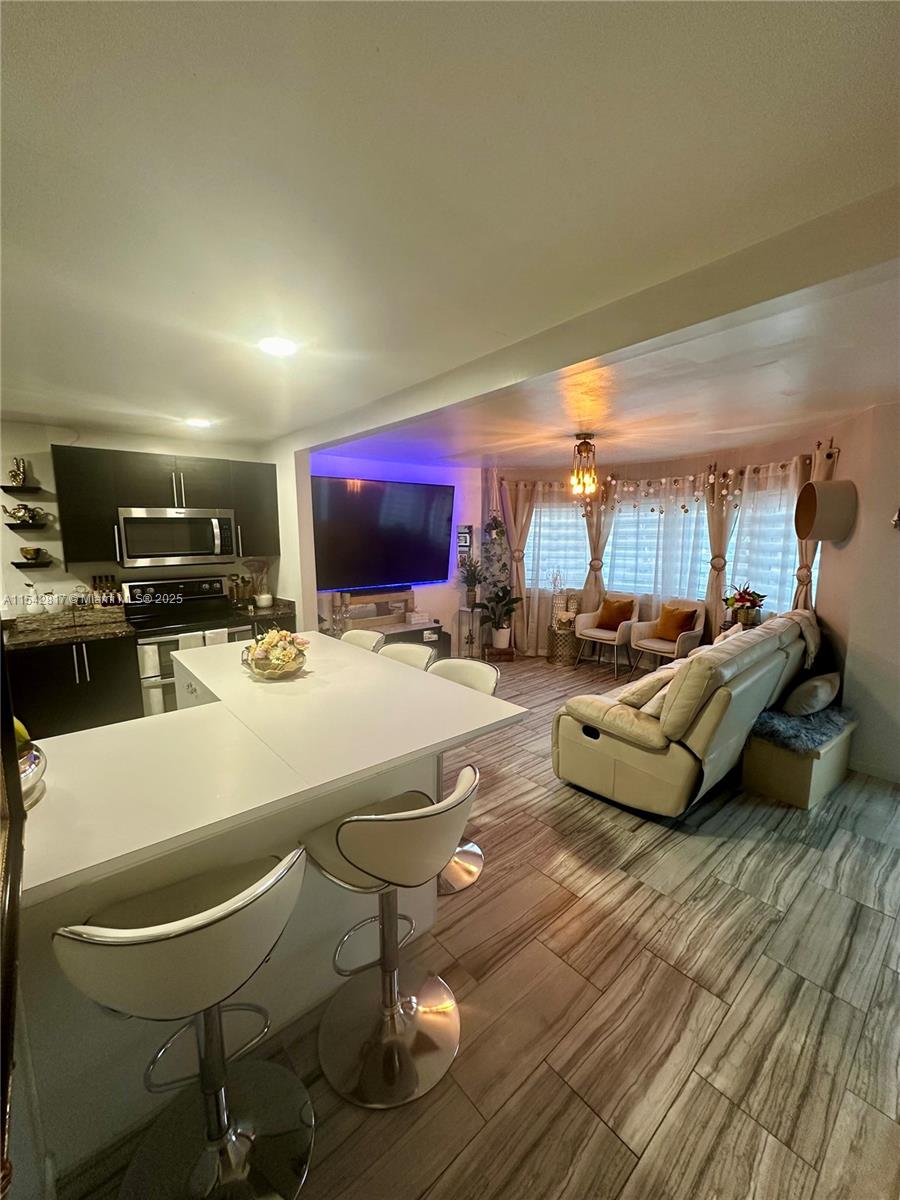 340 NE 170th St, North Miami Beach, Florida 33162, 3 Bedrooms Bedrooms, 6 Rooms Rooms,2 BathroomsBathrooms,Residential,For Sale,340 NE 170th St,A11542817