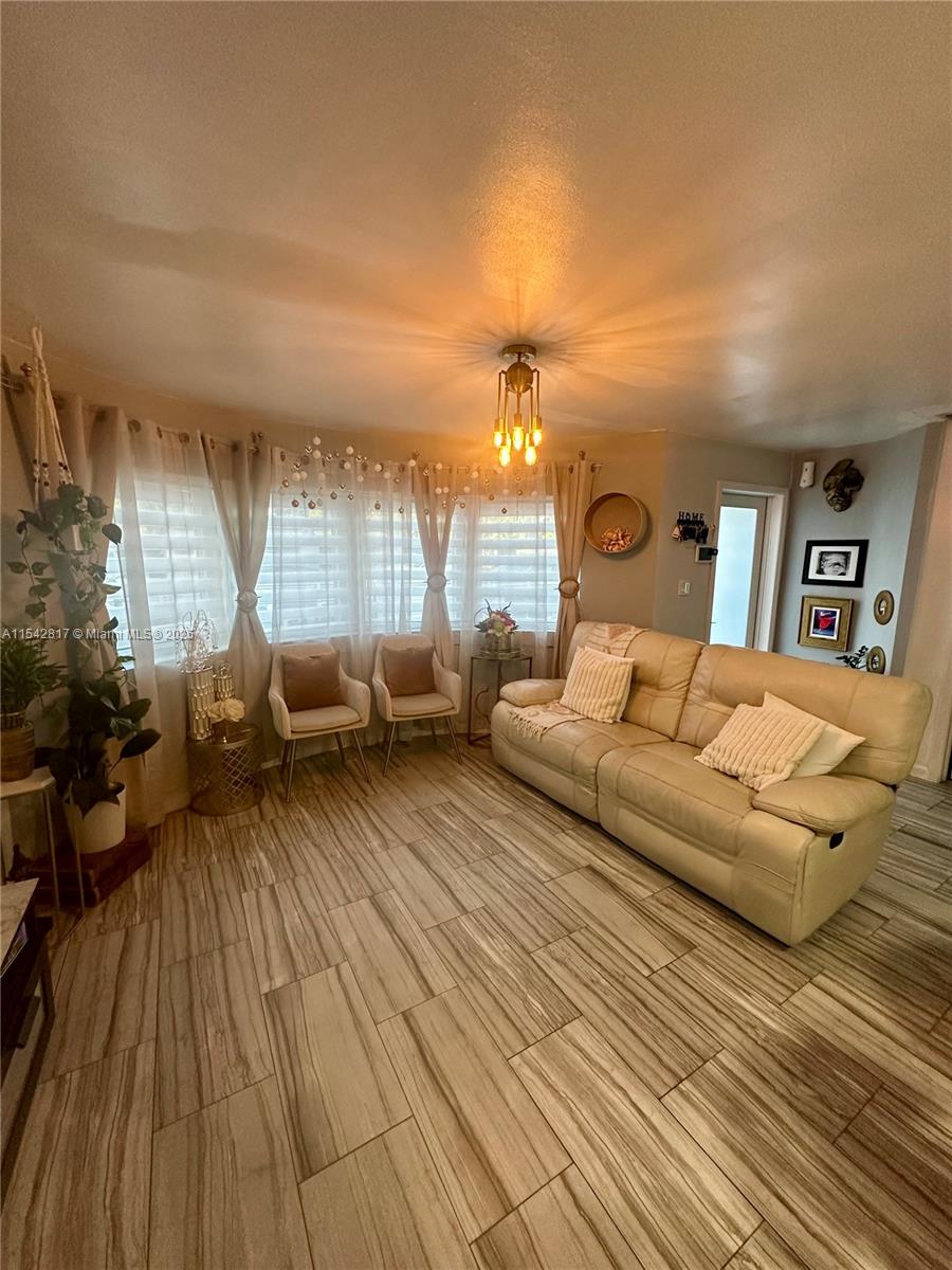 340 NE 170th St, North Miami Beach, Florida 33162, 3 Bedrooms Bedrooms, 6 Rooms Rooms,2 BathroomsBathrooms,Residential,For Sale,340 NE 170th St,A11542817
