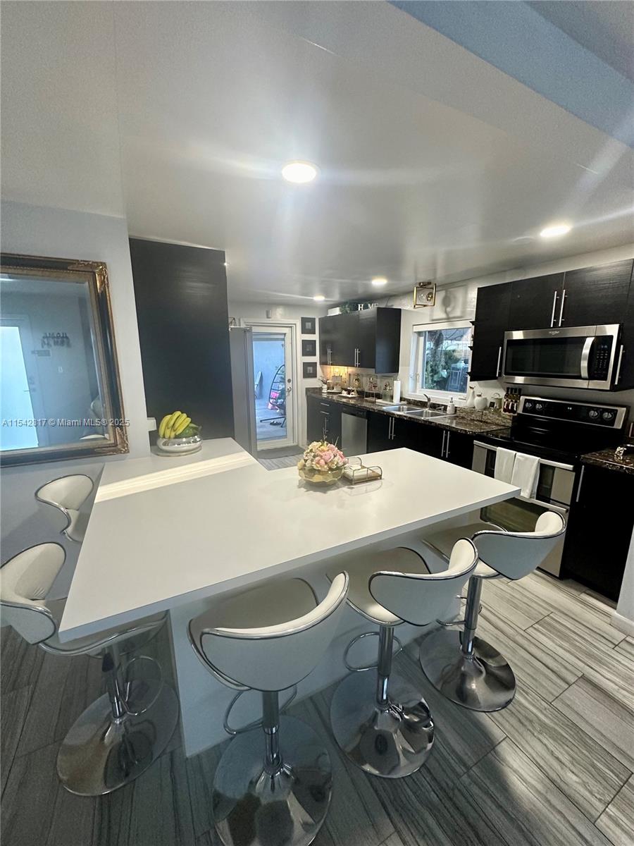 340 NE 170th St, North Miami Beach, Florida 33162, 3 Bedrooms Bedrooms, 6 Rooms Rooms,2 BathroomsBathrooms,Residential,For Sale,340 NE 170th St,A11542817