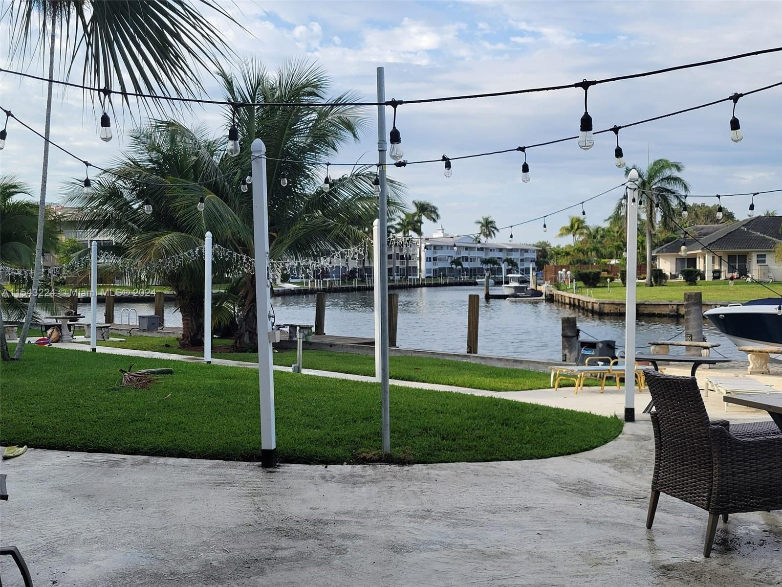 455 Golden Isles Dr 308, Hallandale Beach, Florida 33009, 2 Bedrooms Bedrooms, ,1 BathroomBathrooms,Residentiallease,For Rent,455 Golden Isles Dr 308,A11543224