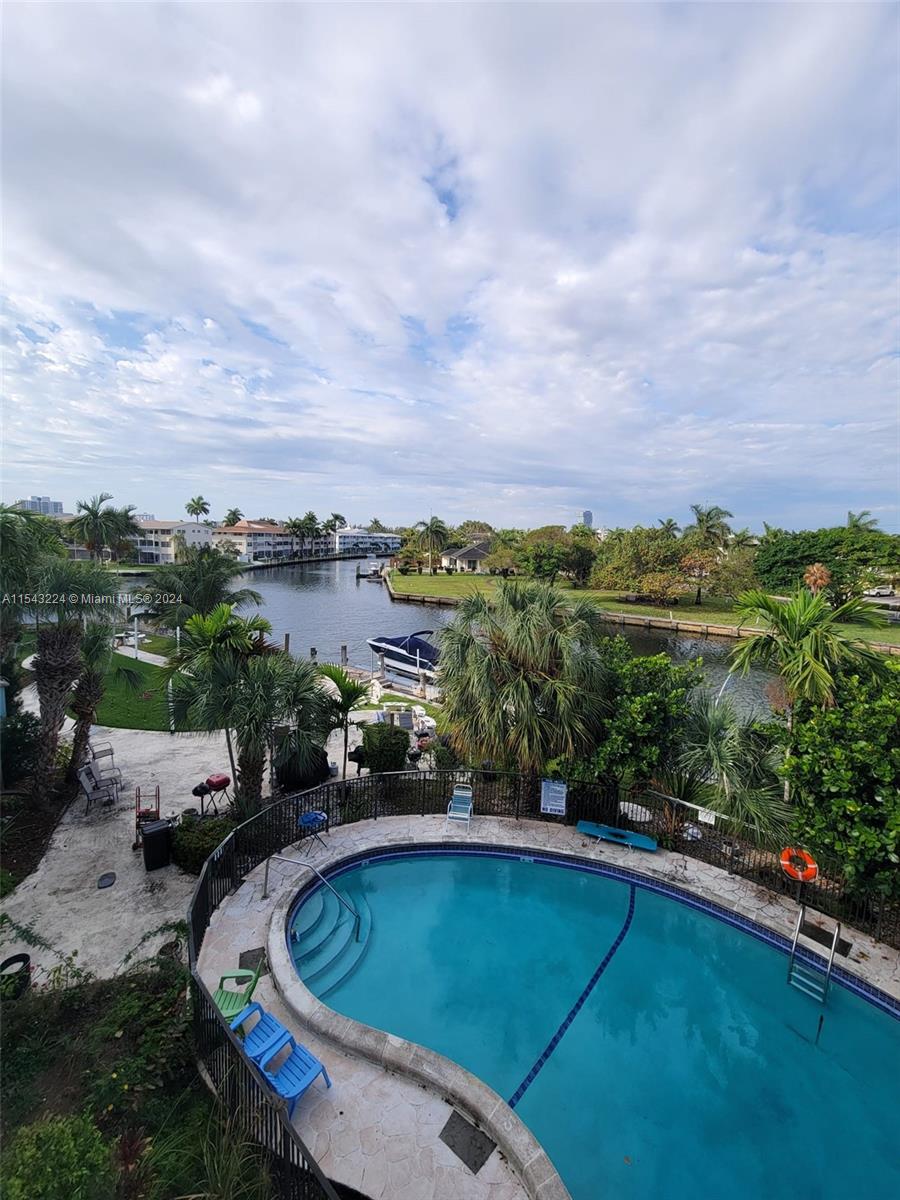 455 Golden Isles Dr 308, Hallandale Beach, Florida 33009, 2 Bedrooms Bedrooms, ,1 BathroomBathrooms,Residentiallease,For Rent,455 Golden Isles Dr 308,A11543224