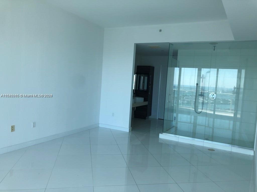 2020 N Bayshore Dr 3703, Miami, Florida 33137, 3 Bedrooms Bedrooms, ,3 BathroomsBathrooms,Residentiallease,For Rent,2020 N Bayshore Dr 3703,A11543316