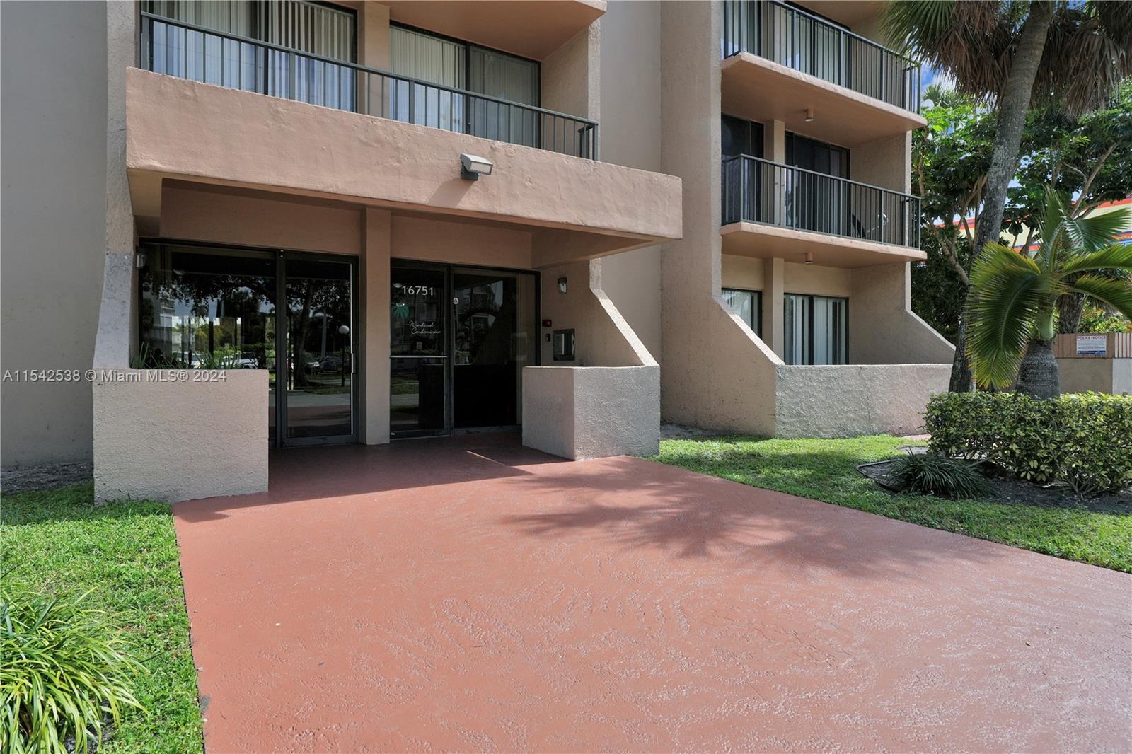 16751 NE 9th Ave 512, North Miami Beach, Florida 33162, 1 Bedroom Bedrooms, ,1 BathroomBathrooms,Residentiallease,For Rent,16751 NE 9th Ave 512,A11542538